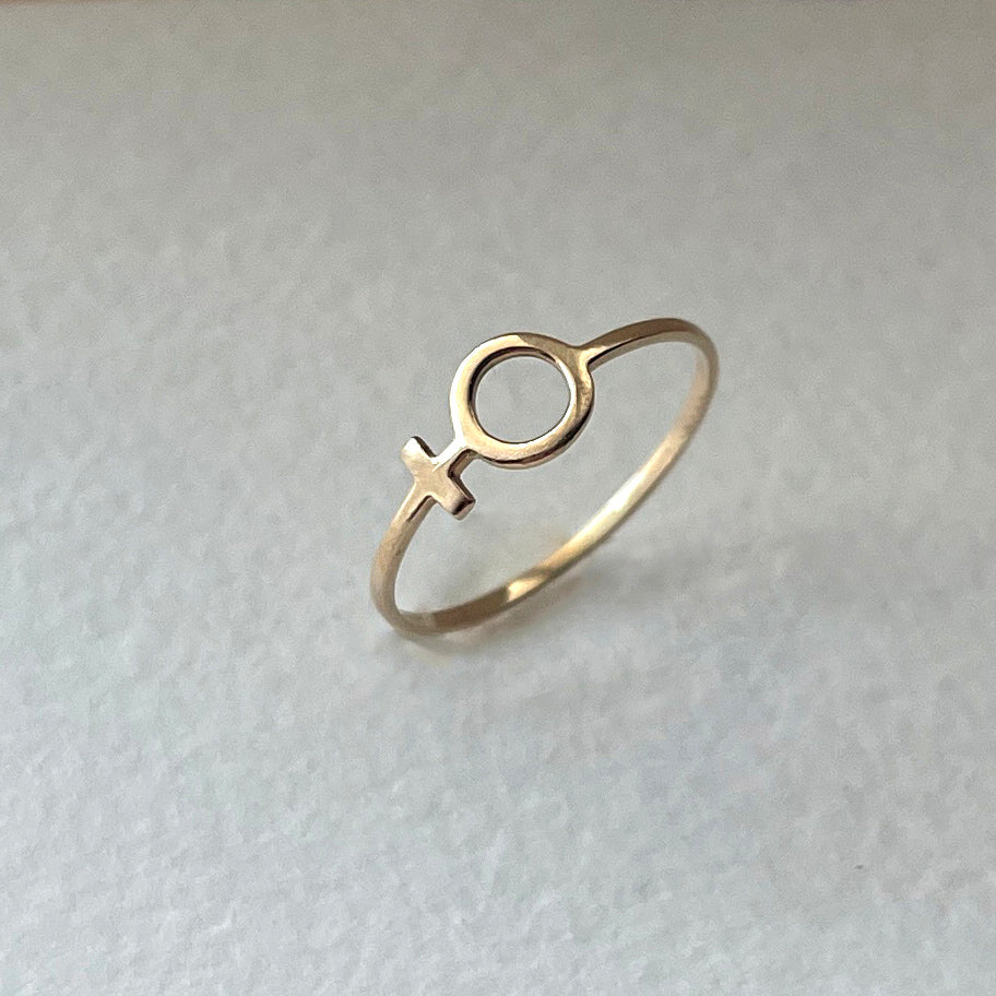 Her Ring ♀