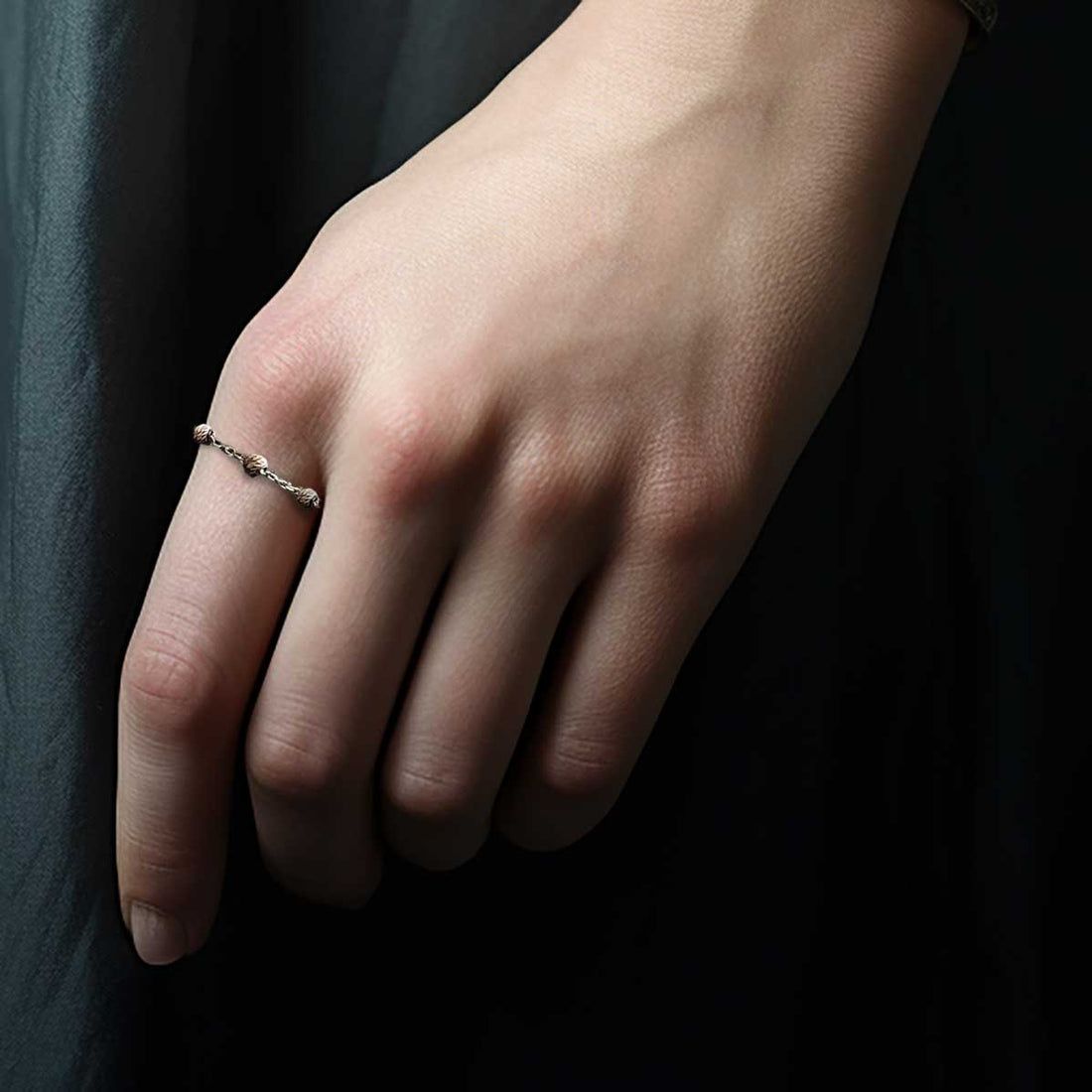 Plain Knots Chain Ring